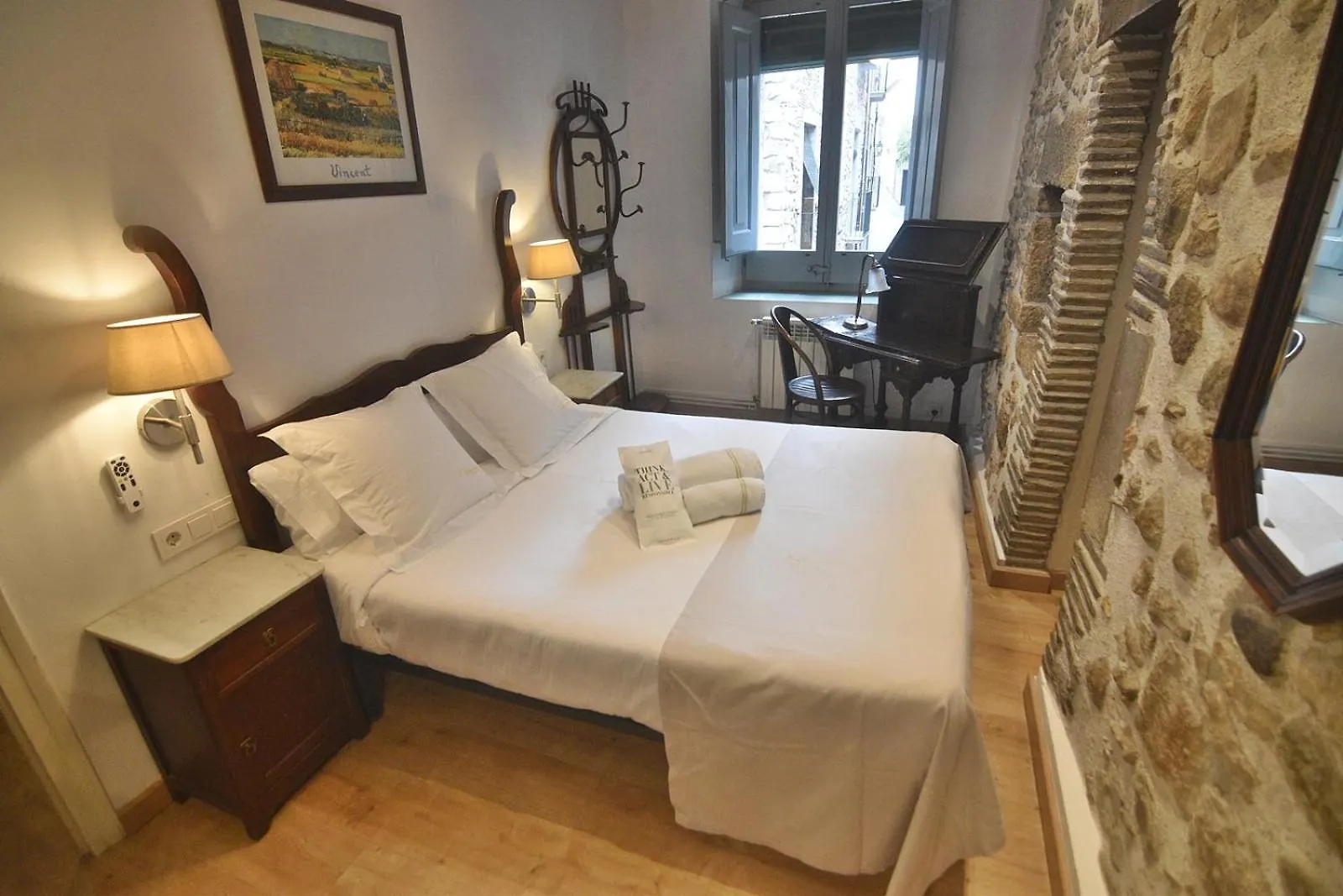 Pensio Bellmirall Gerona